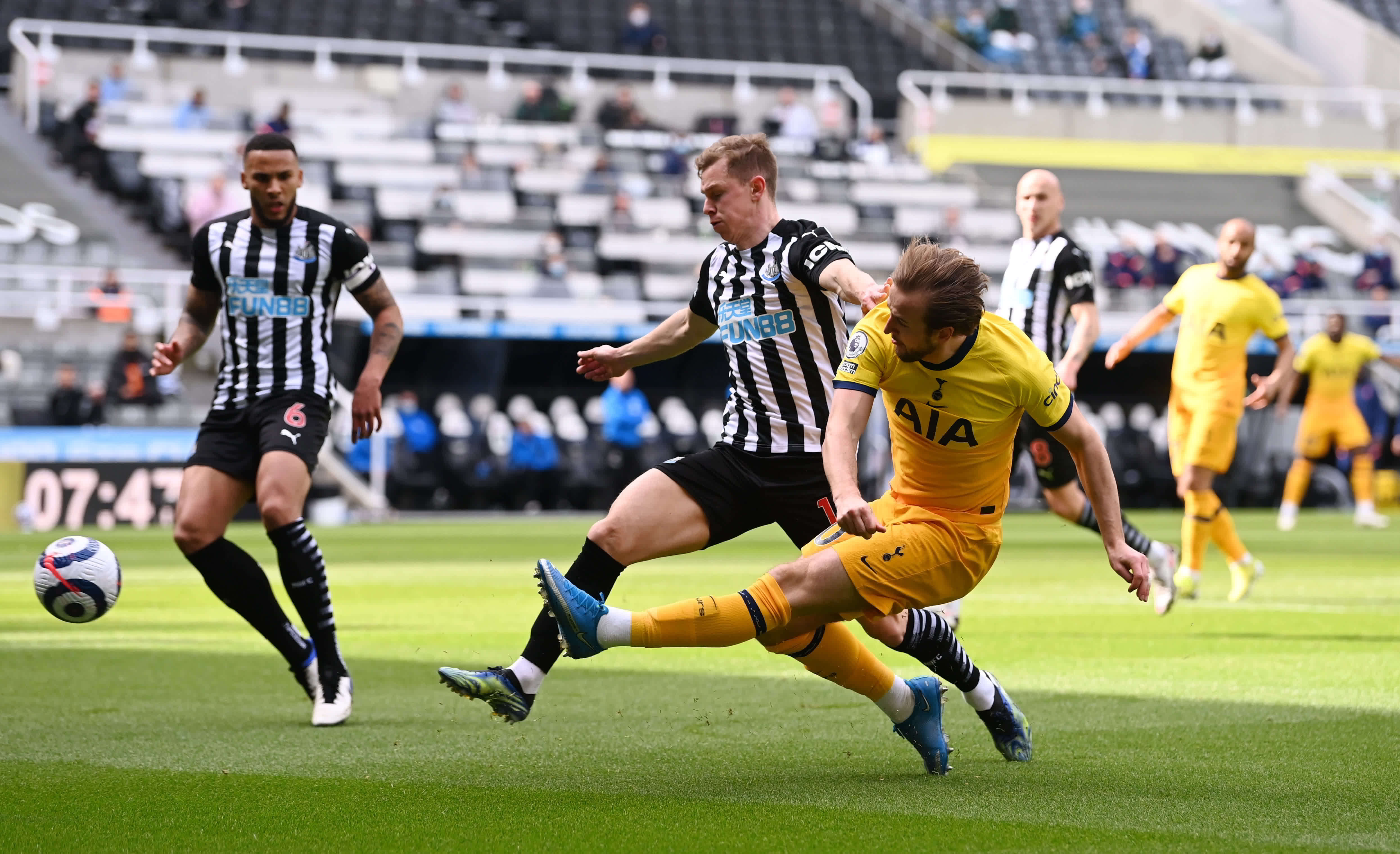 格的防守上 格的防守上